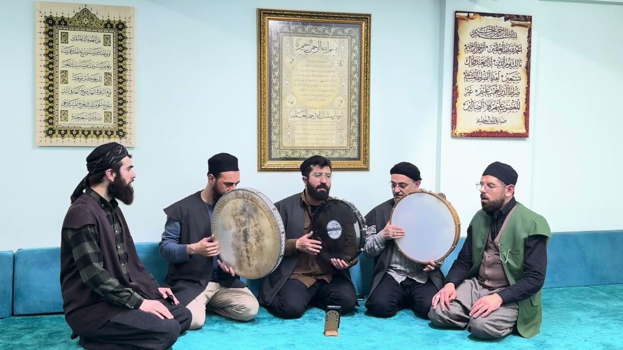 Ay dahi güneş dahi nurundan muhammedin 