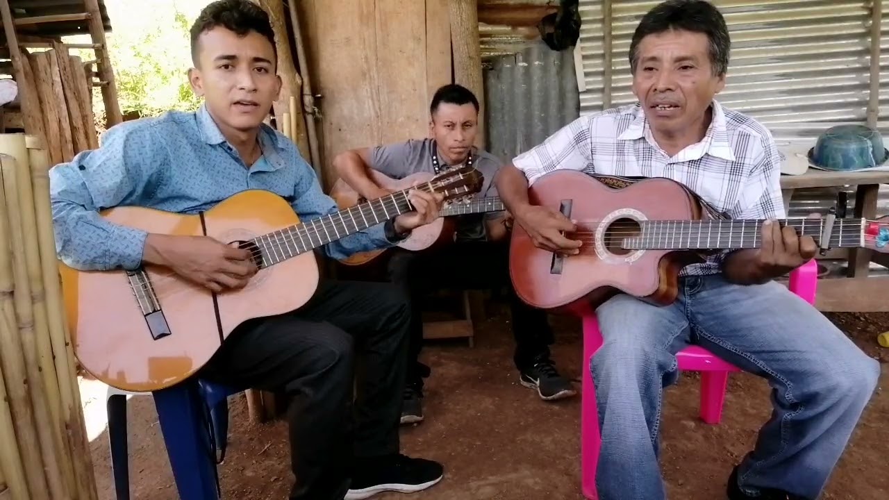 POR UNA SENDA ESTRECHA ANDABA YO