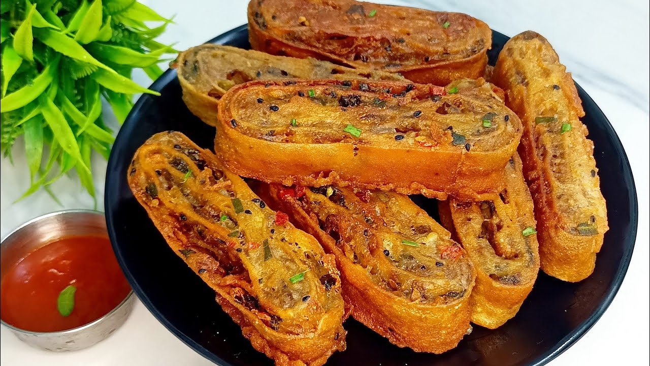 केवल 3 कच्चे आलू  से बना गरमा गरम कुरकुरा नाश्ता जो भी खाए खाता ही जाए | Crispy aalu ka nashta