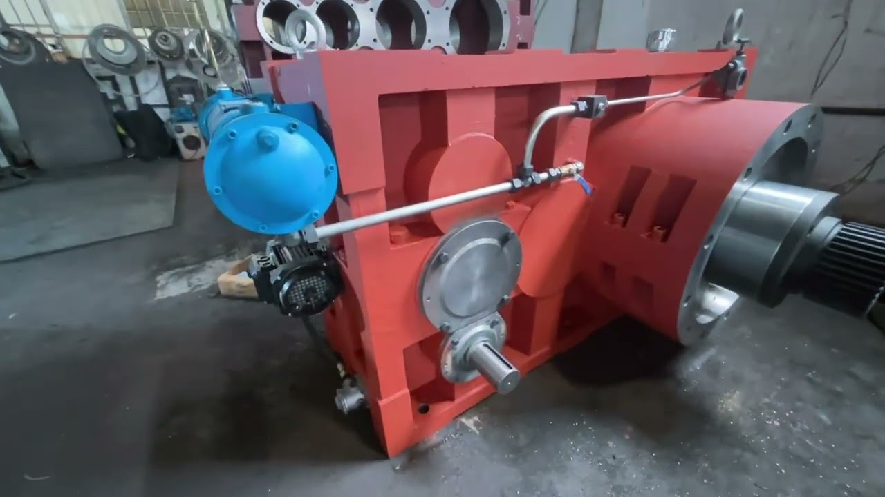 🔧 Ready for Heavy-Duty Rubber Processing #Gearbox #IndustrialGearbox #ZSYJ #RubberMachinery