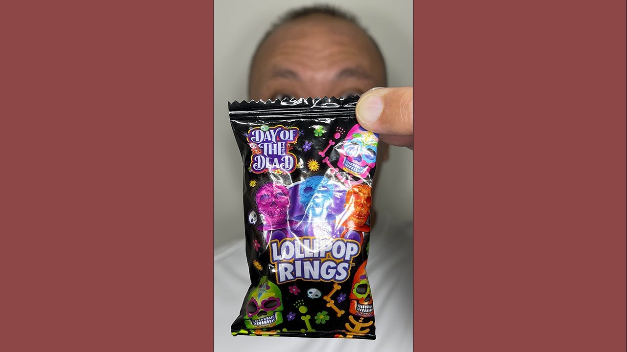 👂ASMR DAY OF THE DEAD POP SKULL RING CANDY BLUE RASPBERRY FLAVOR & EATING SOUNDS👂ORIGINAL LENGTH👂
