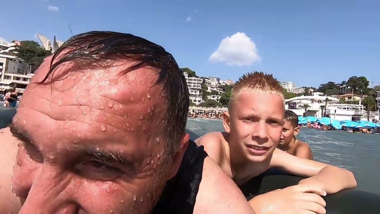 Valovi su Extra Ulcinj mala plaza