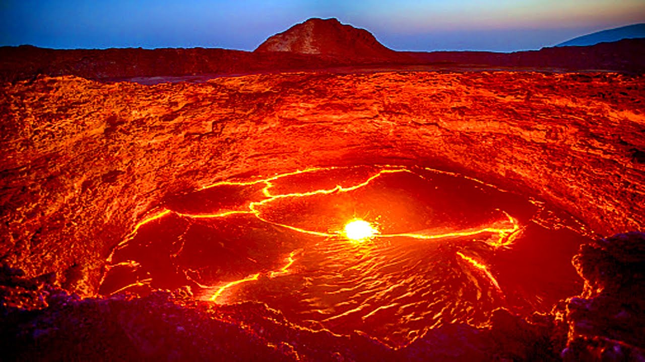EFFUSIVE VOLCANIC ERUPTION of ERTA ALE VOLCANO LAVA LAKE COMPLEX - Ethiopia
