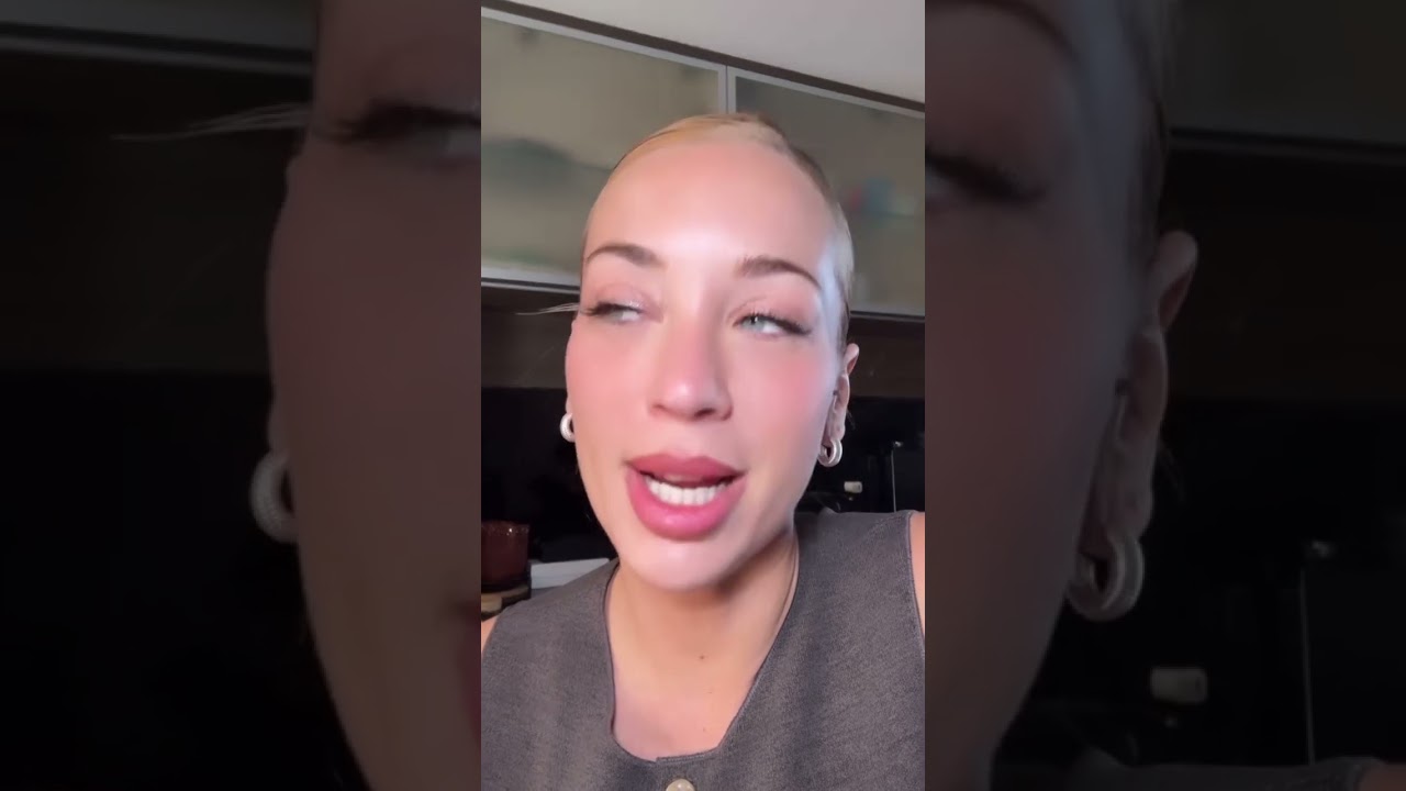 💥 &iexcl;Vaya por Dios! Mayka Rivera todav&iacute;a no ha quitado el &aacute;rbol de Navidad: 