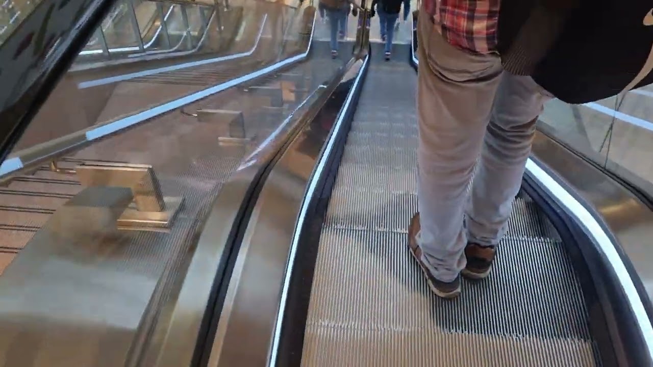 Rolltreppe 1 TKE Velino im Billstedt Center Hamburg