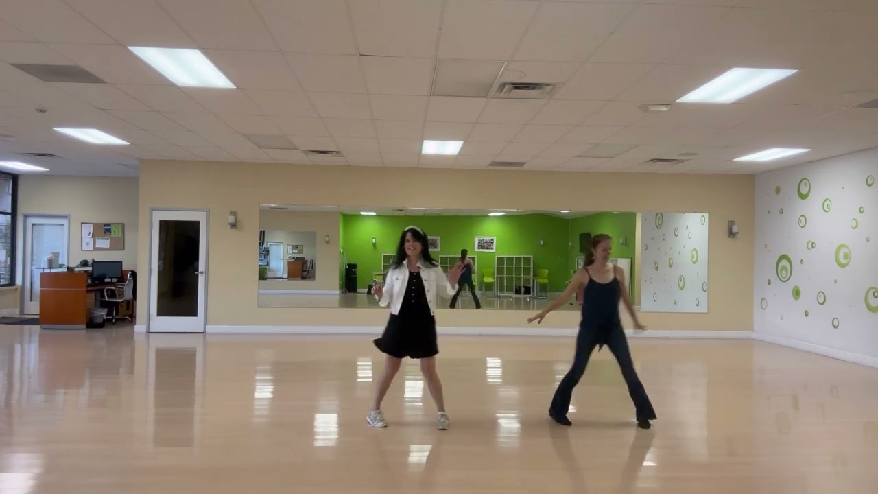 Dizzy line dance demo. 🎉special guest-Carrie Wojo.