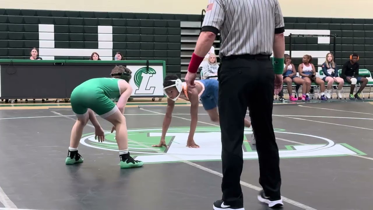 Elliott Harris vs Artels James