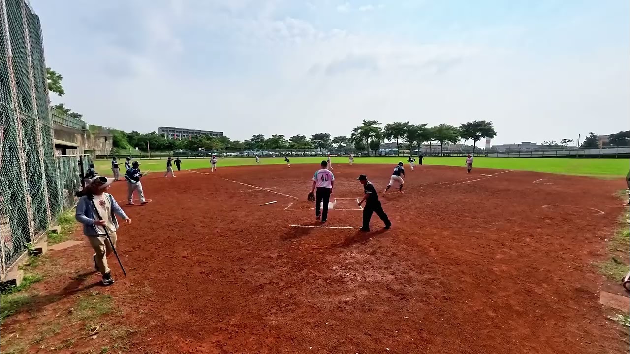 2025/10/26｜第22屆高雄市長盃｜#明緯企業VS #武德實業｜再低迷的氣氛都要用棒子帶動起來.....晉級四強🔥