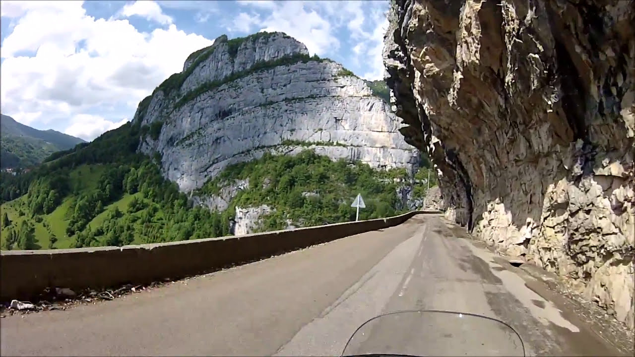 Gorges et les Cols du Vercors en Harley Davidson