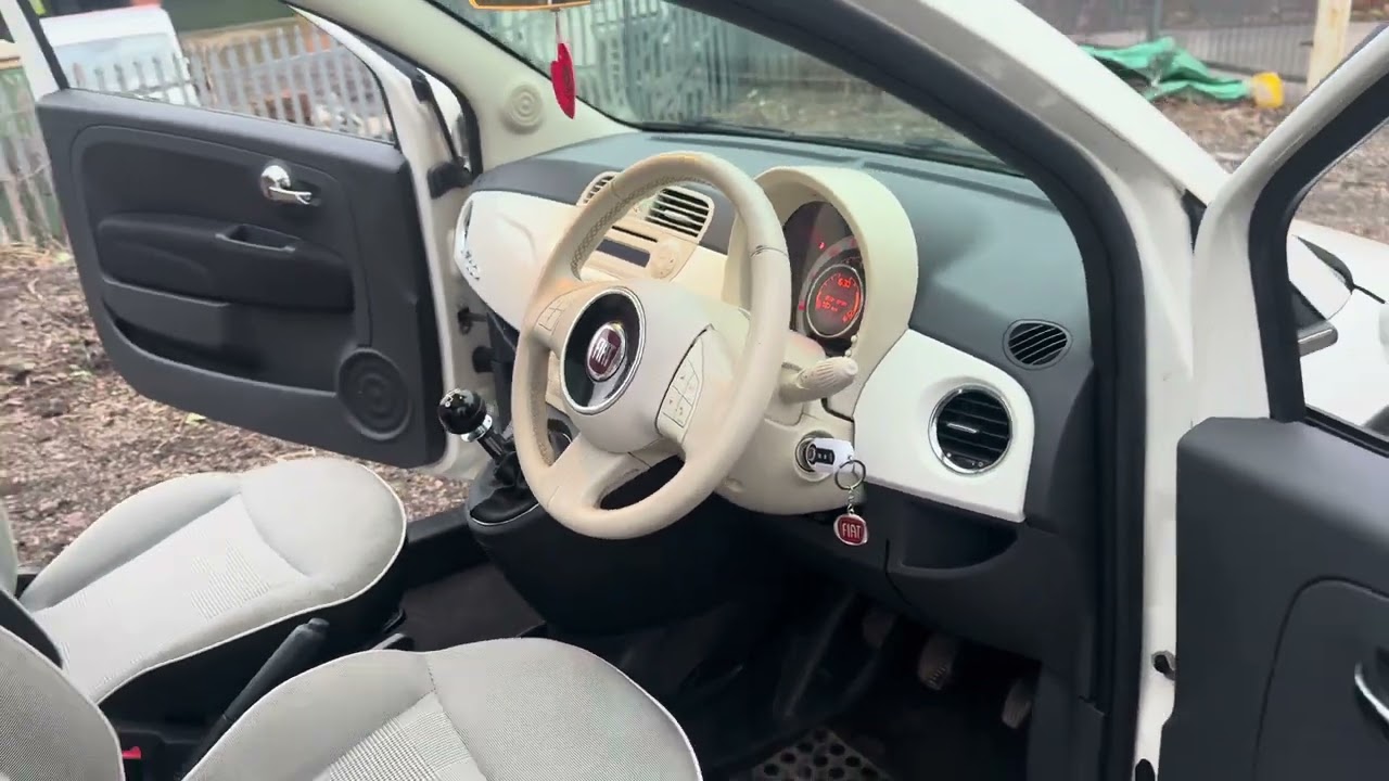 FIAT 500 1.2 LOUNGE (15 REG)