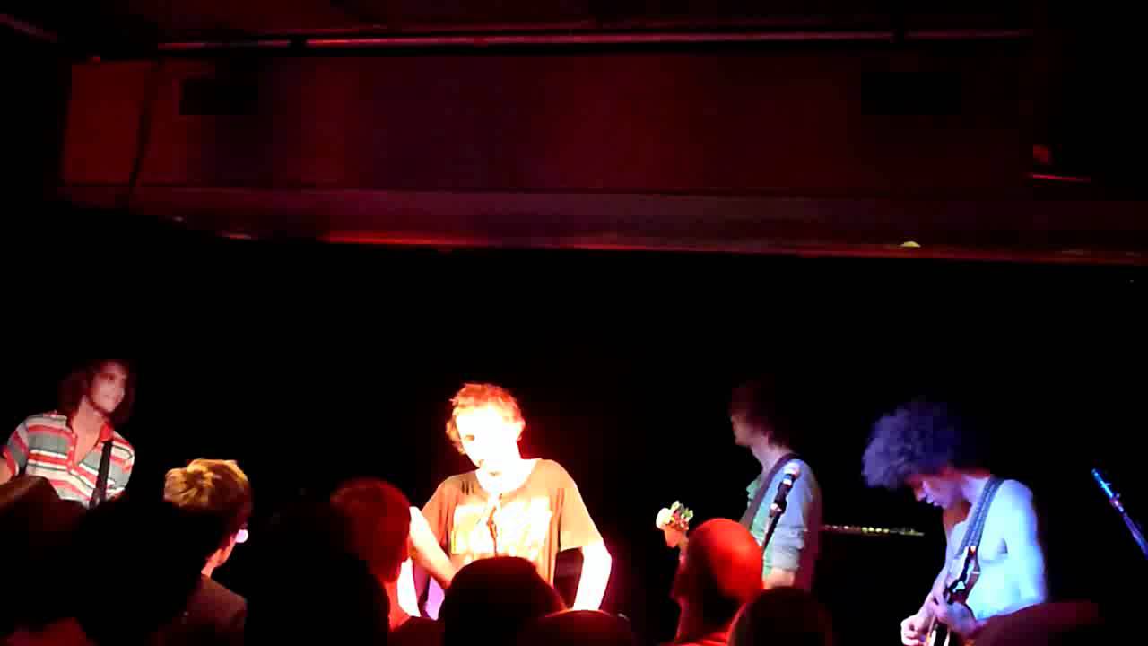 Pond - Eye Pattern Blindness -- Live At Trix Antwerpen 01-06-2012