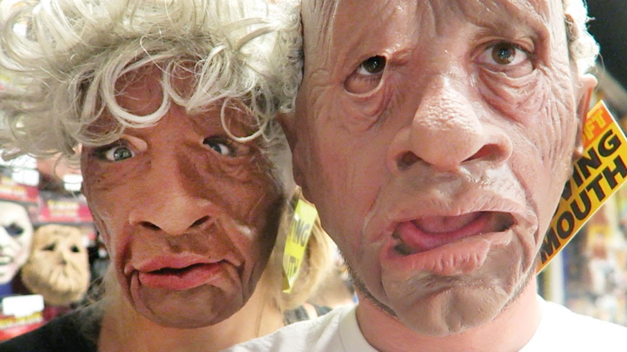FRIGHTENING OLD COUPLE!! (10.19.15 - Day 2364)