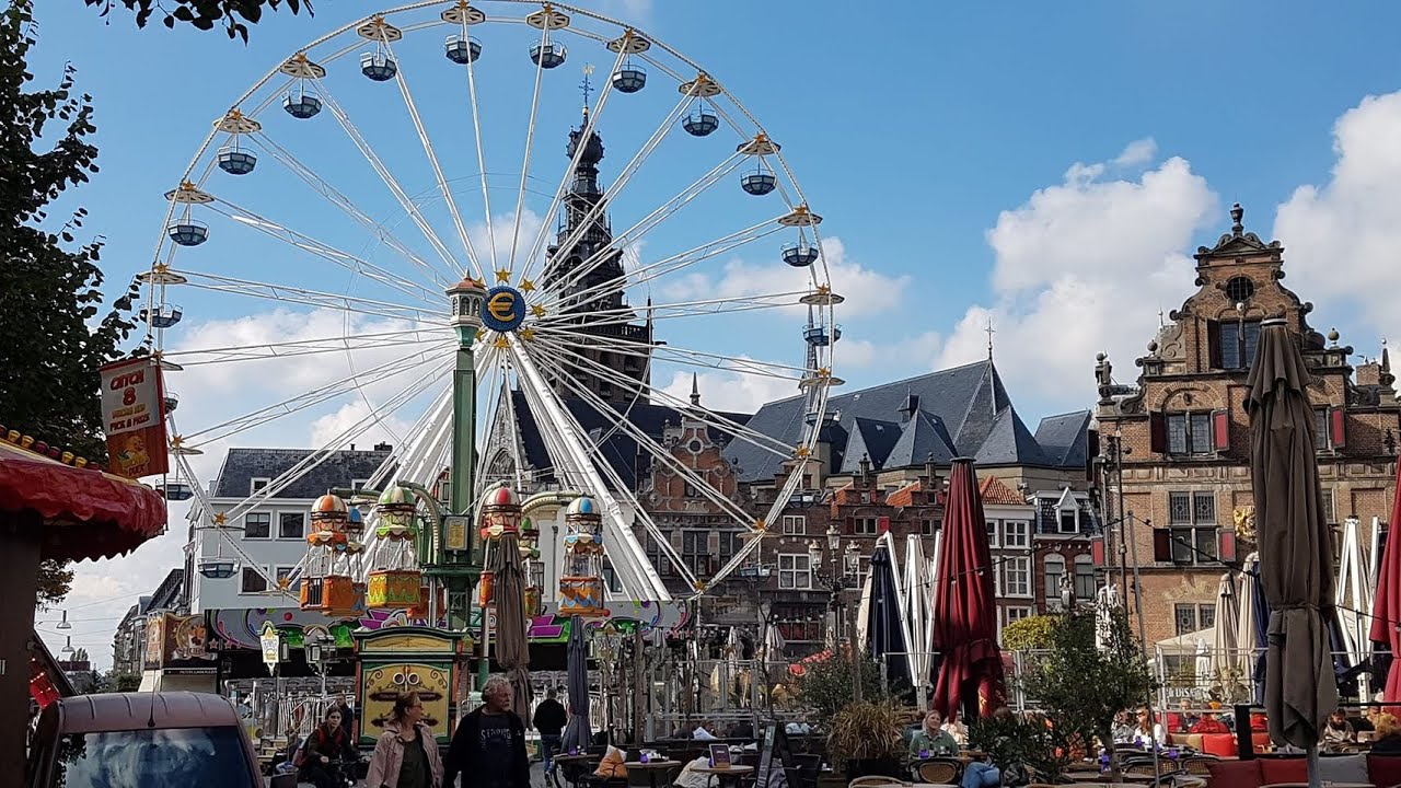 Kermis Nijmegen 2022 @ Opbouw Vrijdag 30 - 09 - 2022