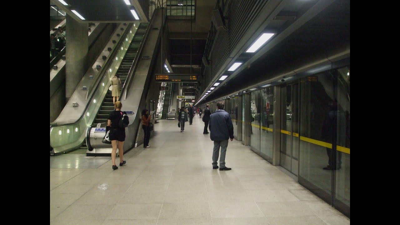 Top 10 Tube Stations 1. Canary Wharf