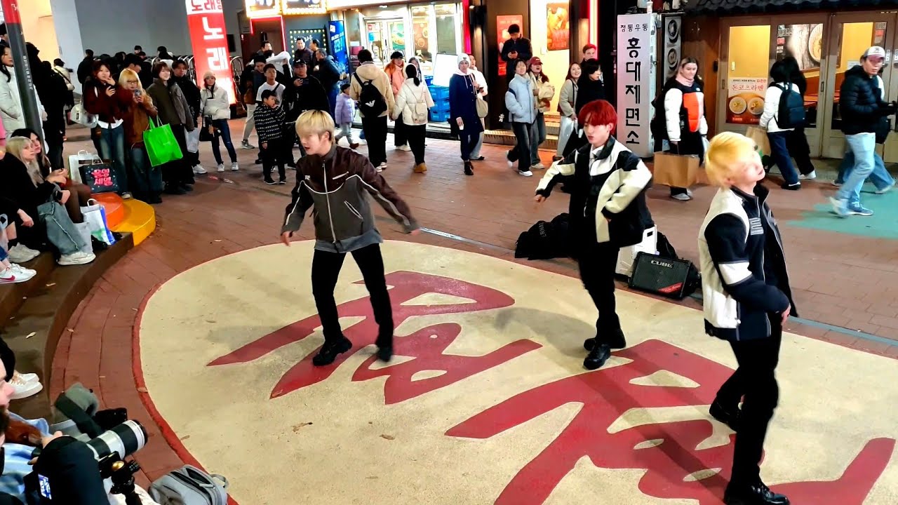 [STREET ARTIST] NEEZ. INTERACTIVE HONGDAE BUSKING. 241204.