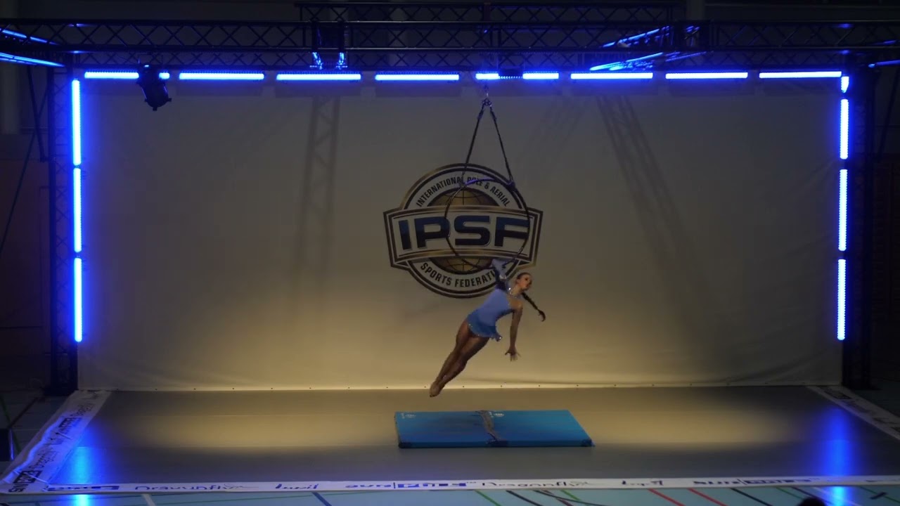 WPCS 2022 ARTISTIC AERIAL HOOP SENIOR WOMEN - Kelsey Minne