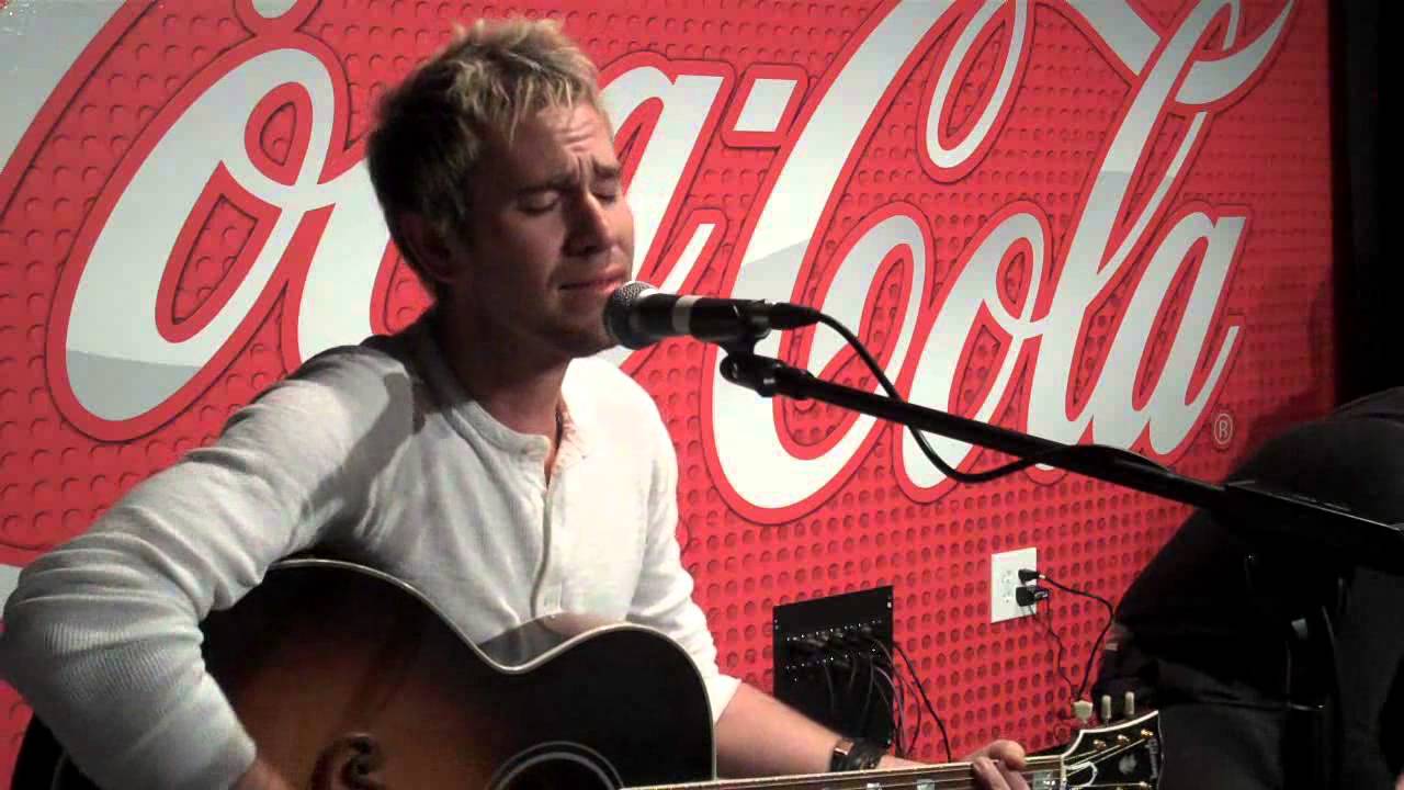 Lifehouse - Between The Raindrops (Acoustic) @ My 99.5 23rd October 2012