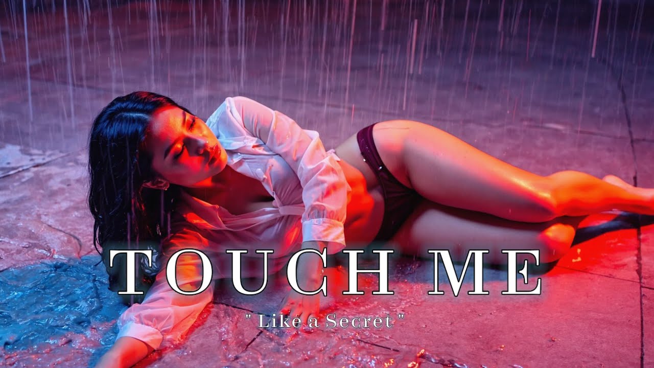 Red Light Silence — Late Night R&B | Emotional Midnight Vibes 