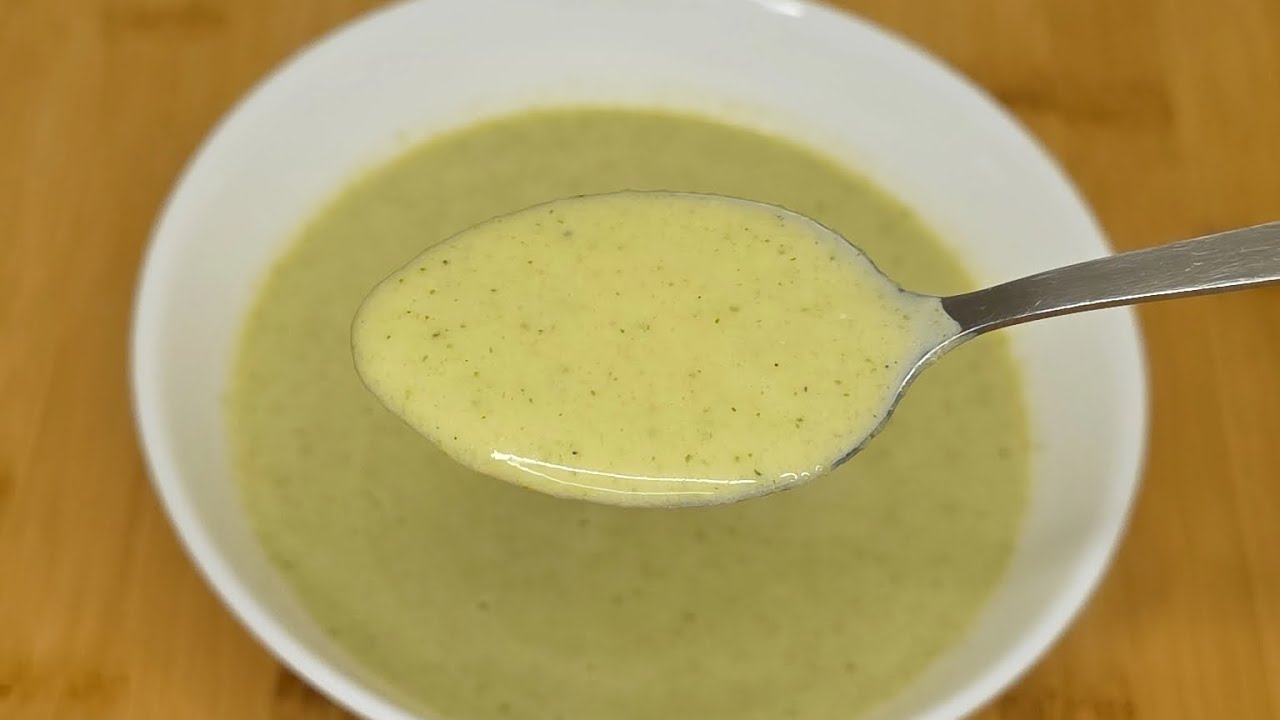 شوربة البروكلي والهليون كريمية ولذيذة Broccoli and asparagus soup is creamy and delicious✨️🥦