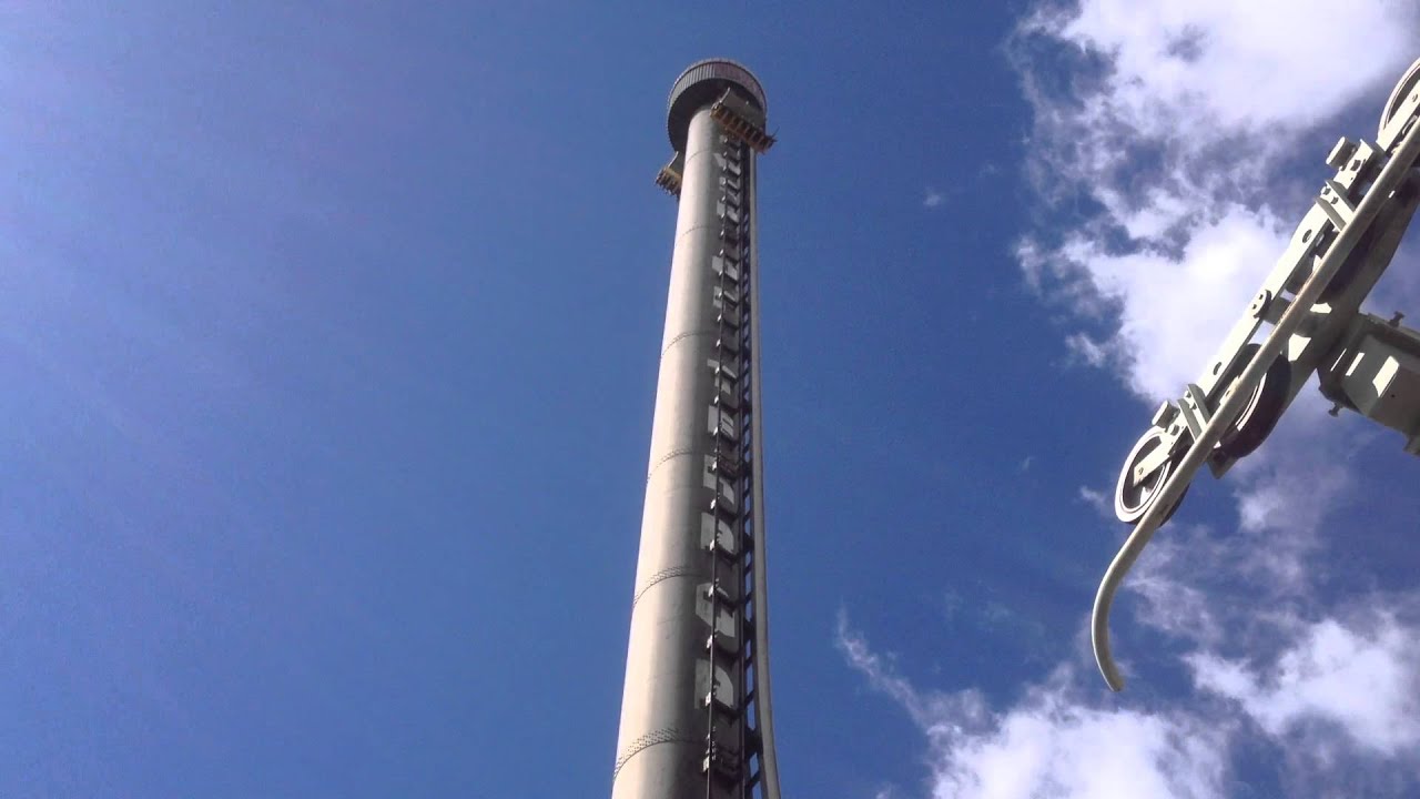 The Giant Drop @ Dreamworld, Gold Coast, Australia