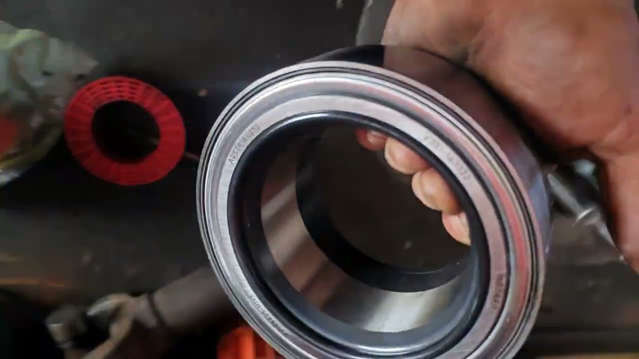 Trocando rolamento blindado  tração do volvo
