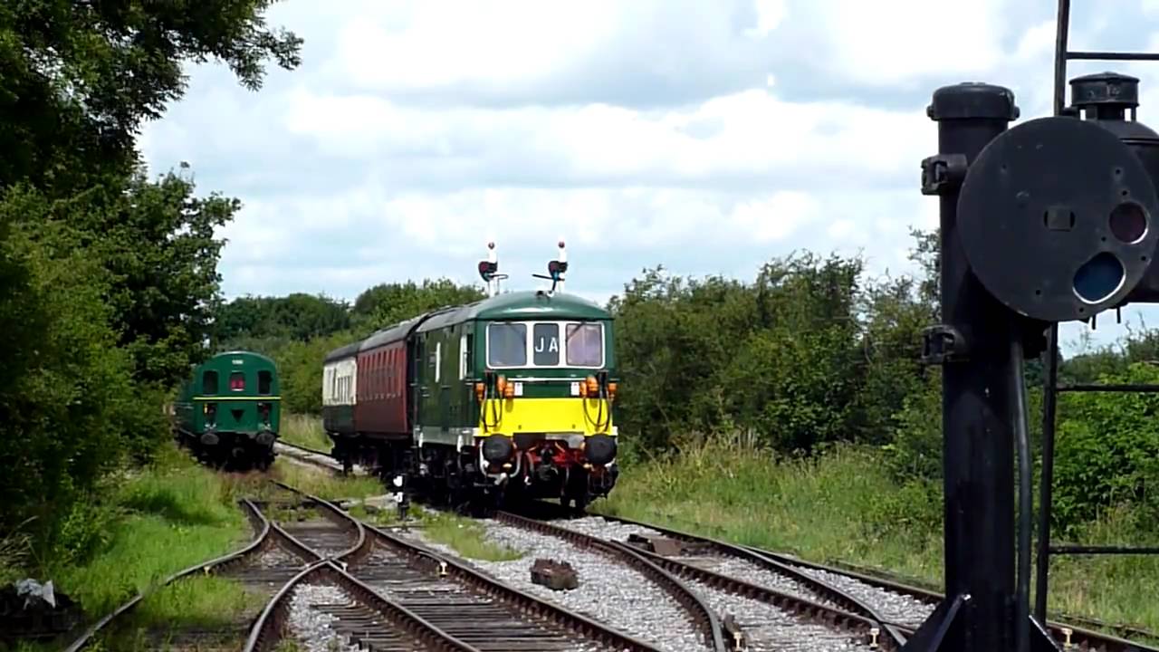 E6003 arrives Hayes Knoll