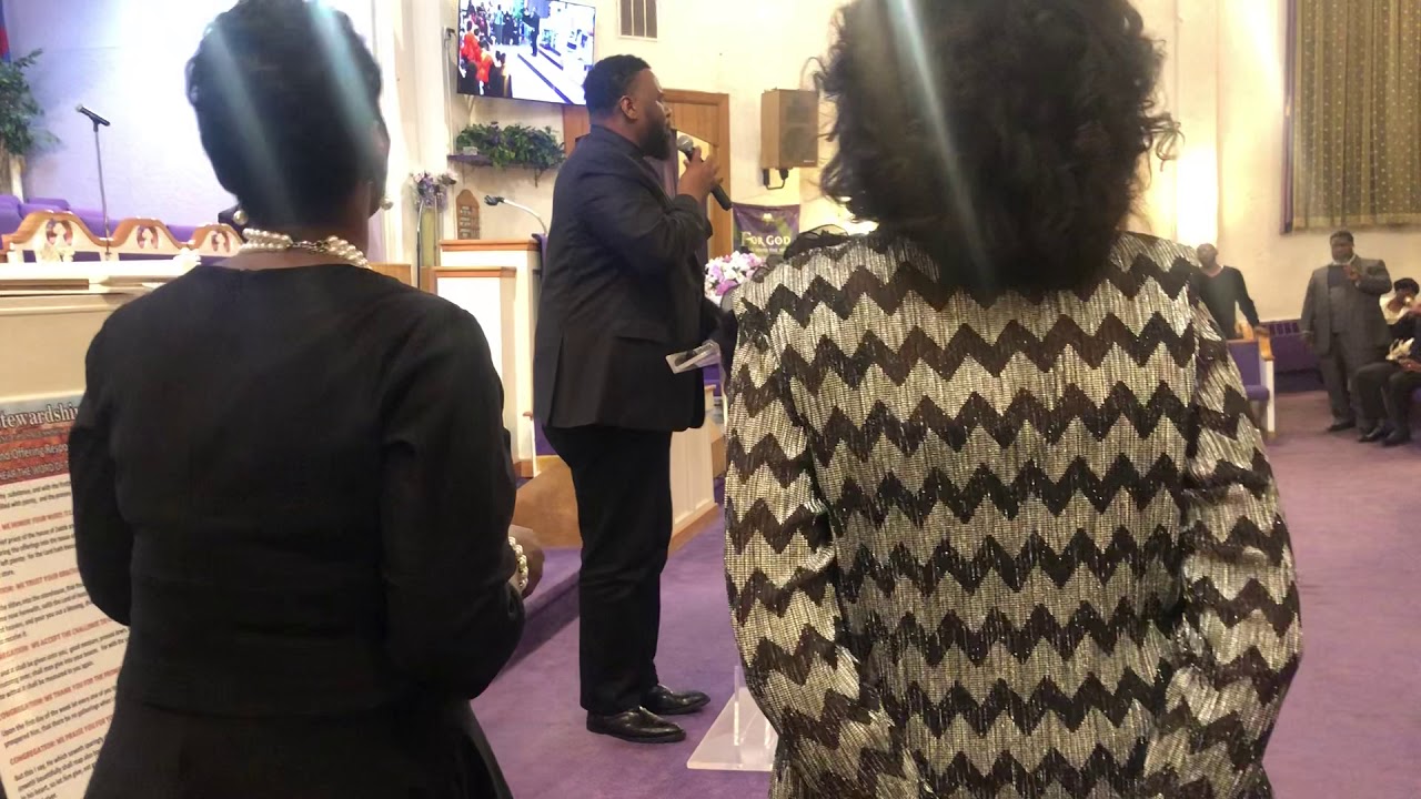 Elder Jamel Strong sings My Hands Are Lifted Up and the 112th Holy Convocation for Pre-Musical.