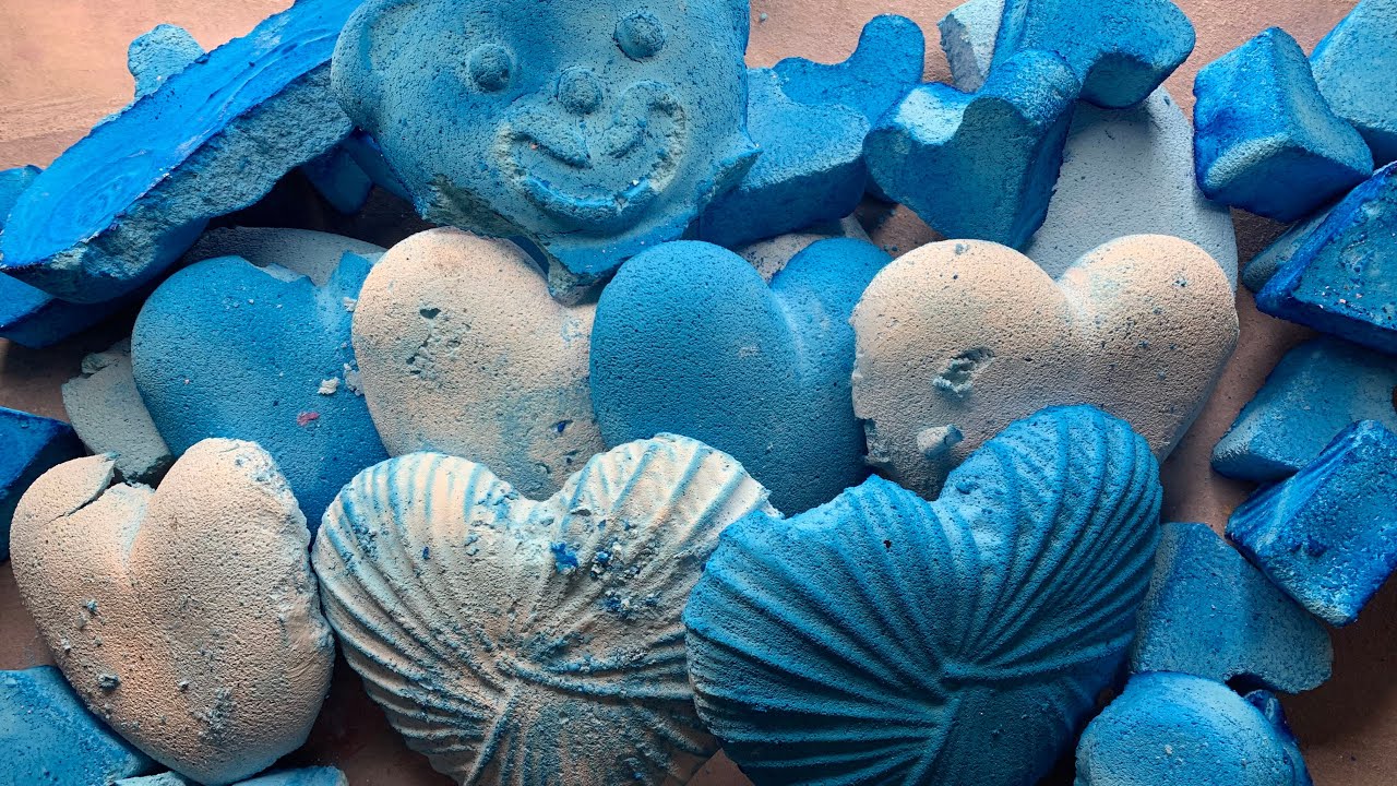 Soft Gym chalk Blue Hearts for ​⁠​⁠@suethort Gym Chalk Reforms