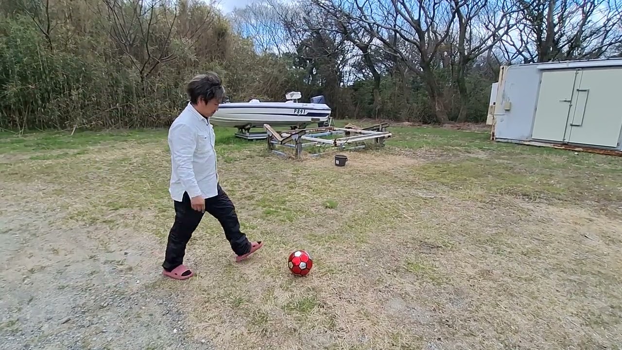 ヒカル社長サッカーシュート練習‼️