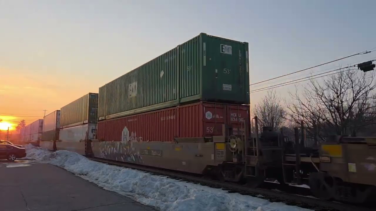 Norfolk Southern  Macungie, PA in winter time