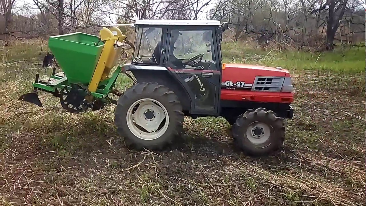 Приобрел минитрактор Kubota GL 27 посадка картохи