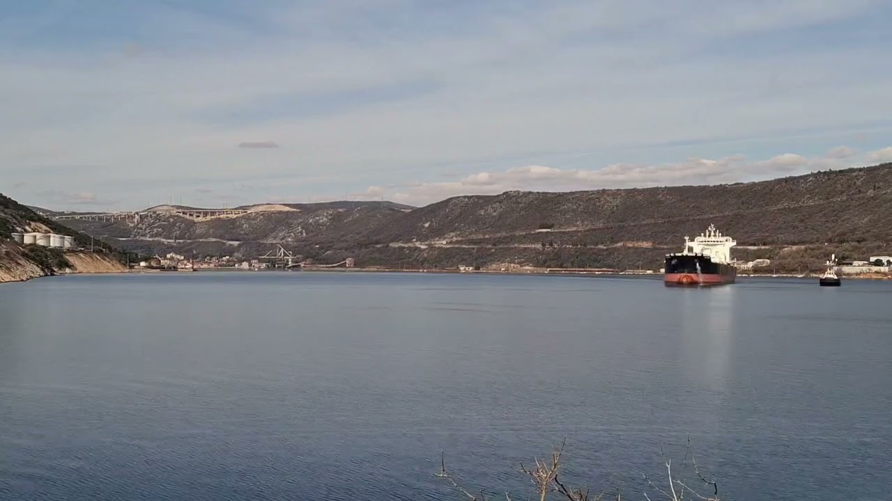 Time lapse 16x speed departure of tanker SEA CIRRUS from Bakar, Croatia 23.2.2026