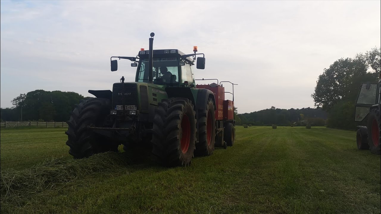 pressing+wrapping bales-Fendt Favorit 822+New Holland D1010-Balen persen+wikkelen-2020