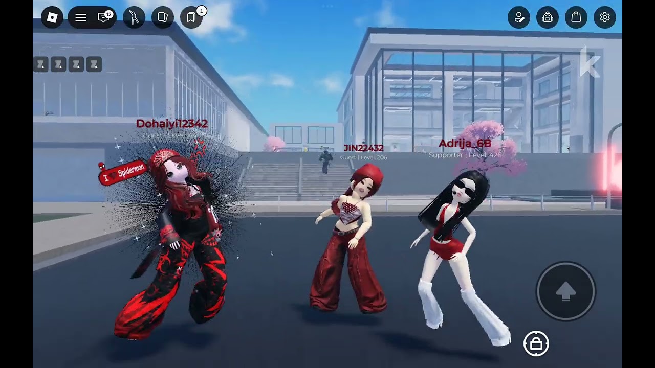 3 baddies together 