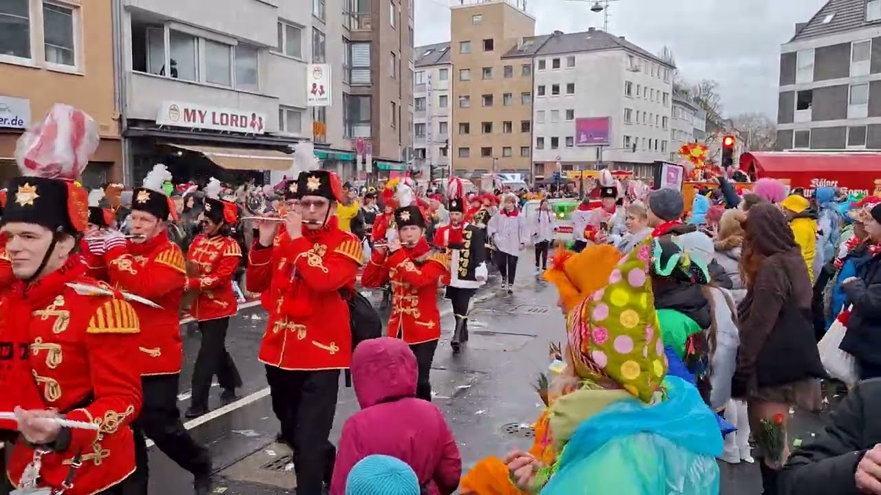 SZ Kölns RoThe | Rosenmontagszug 2026 in Köln