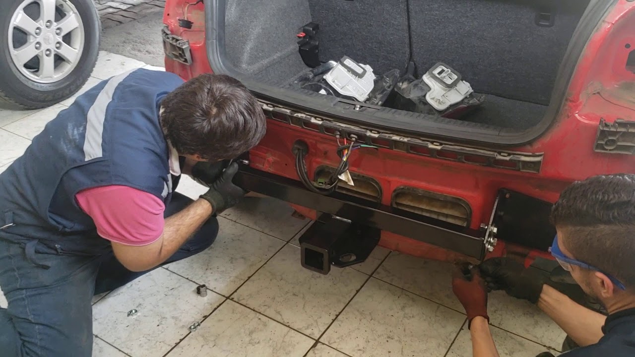 Enganche de remolque profesional  V.W Polo