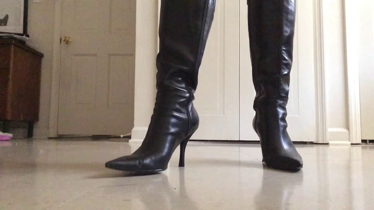.::ASMR::. Pointed black leather boots (click clacking, and swishing sounds)
