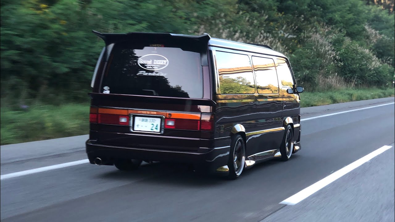 E24キャラバン　スーパーロイヤル神様