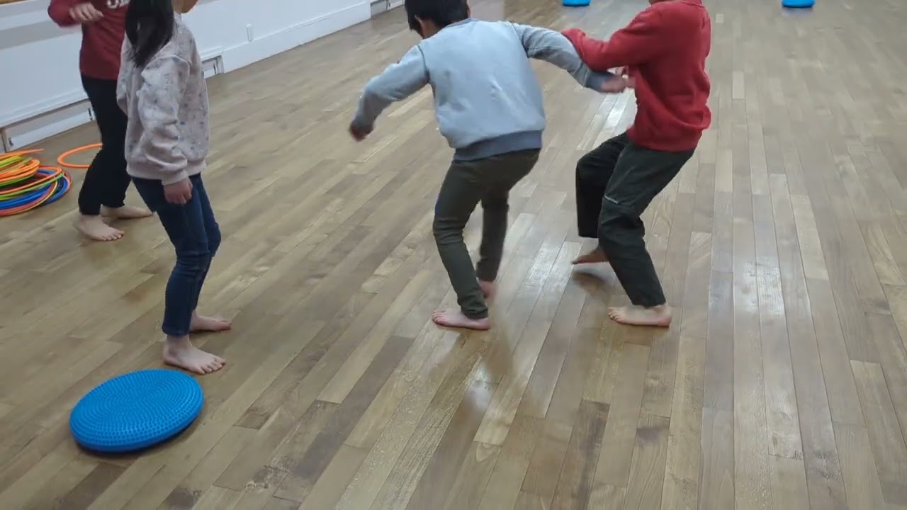 TR333【Let's try!!】ラグビーボールでサッカーしようぜ！！