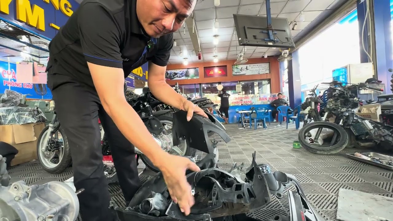 Тан Тай попал в неприятности из-за перекраски своего скутера Honda SH.