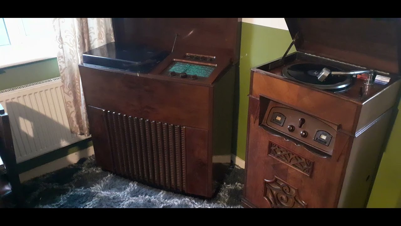 lew stone . you're laughing at me .   played on the 1929 pye 350 ac radiogram  .