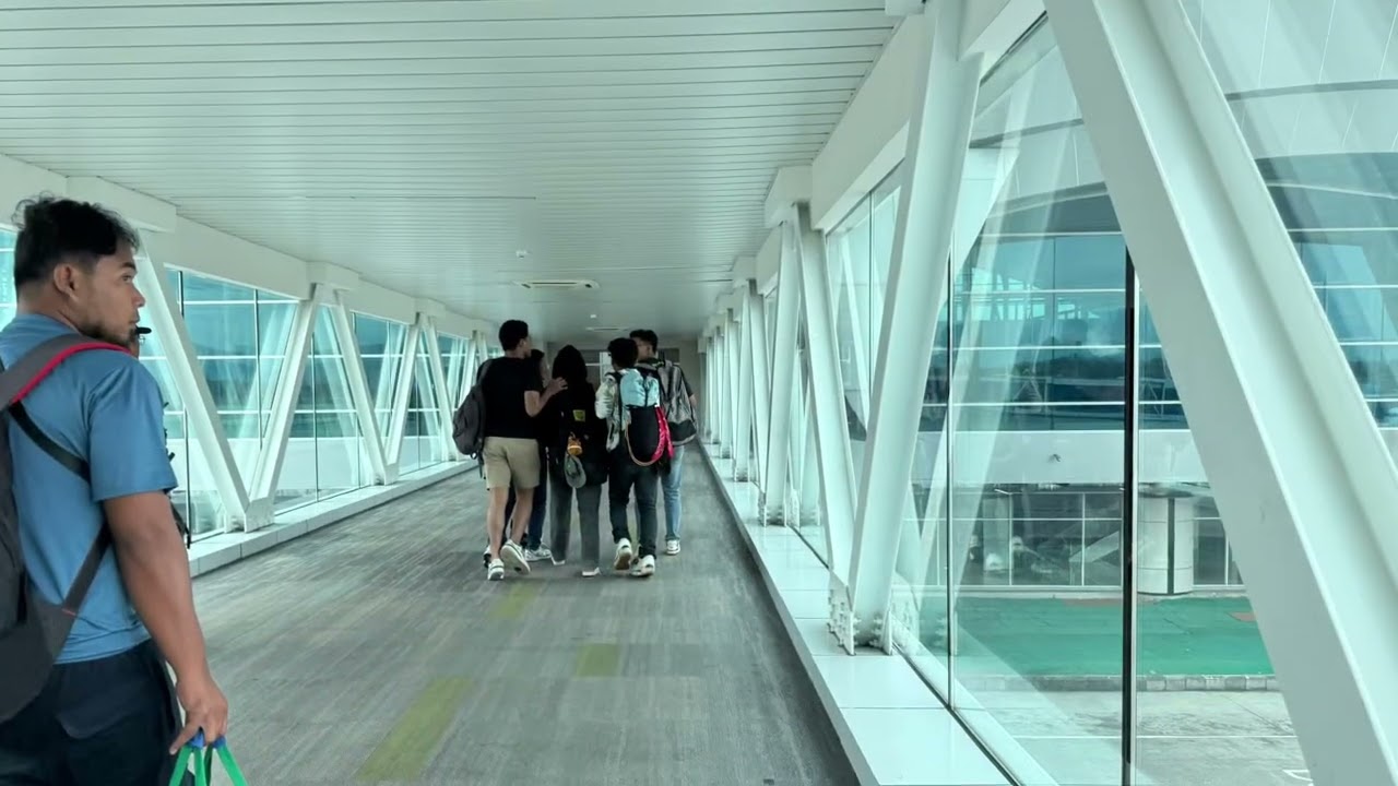 Bandara Sultan Hasanuddin Makassar/Gerbang Pintu ke Indonesia Timur