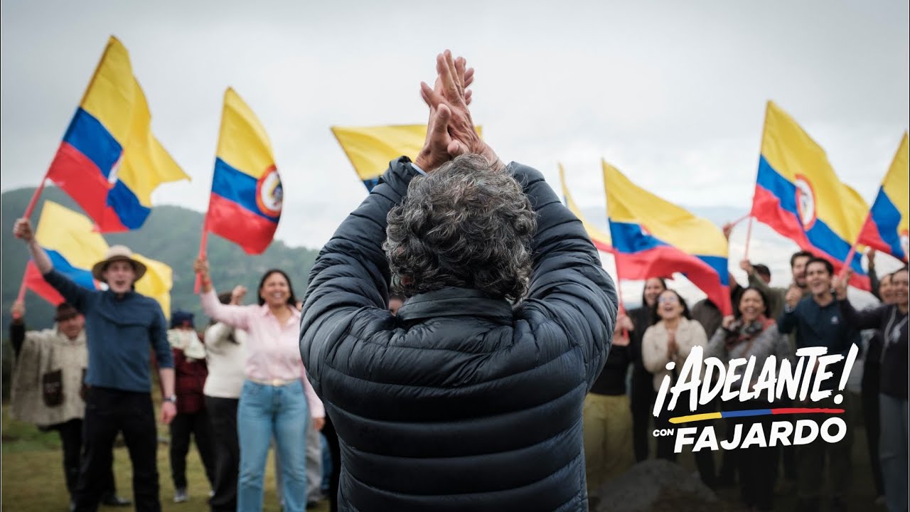 Sergio Fajardo se lanza a la presidencia de Colombia: ¡Adelante!