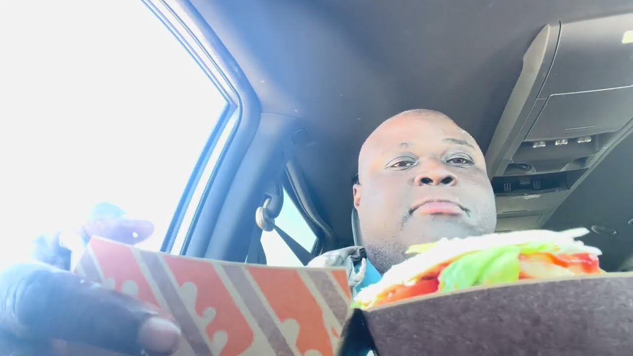 Обзор нового бургера 