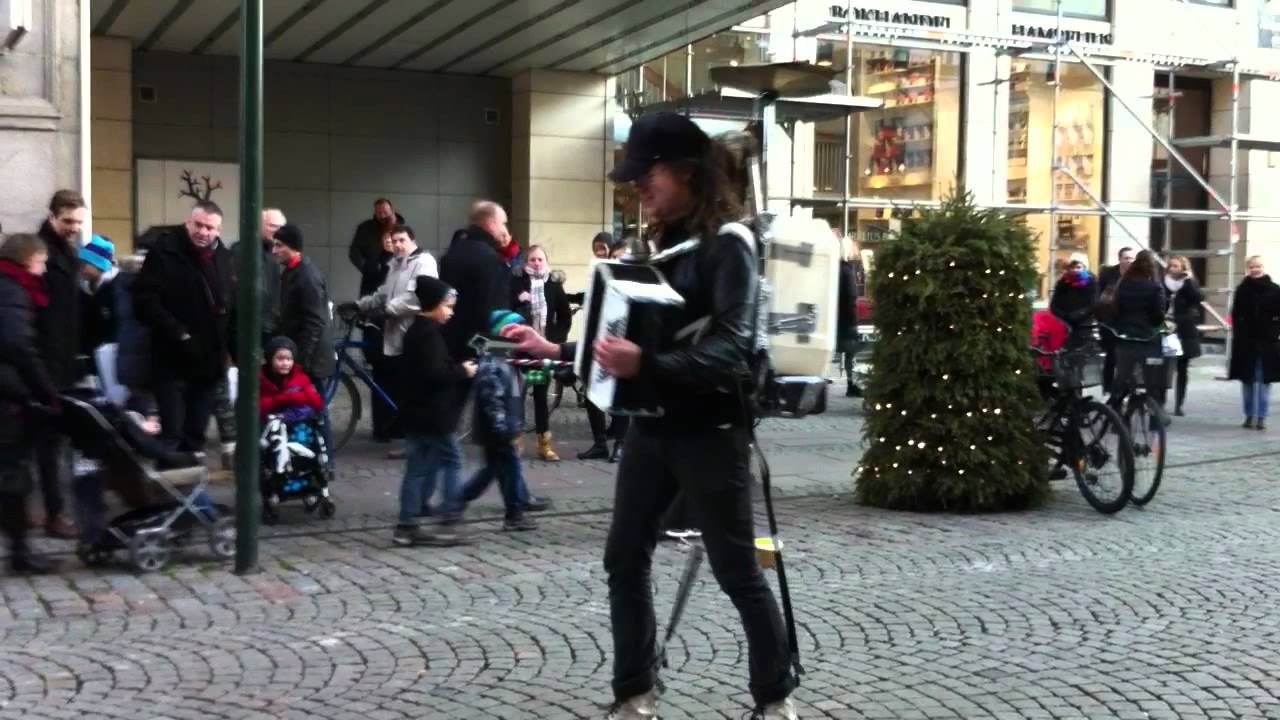 Anders Flanderz One man band, Malmö Titanic/Fångad av en stormvind