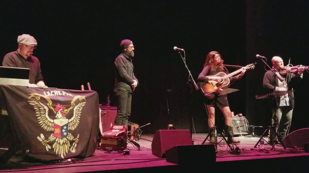 Yvette Landry & Roddie Romero - Homesick Blues (Bobby Charles Cover)