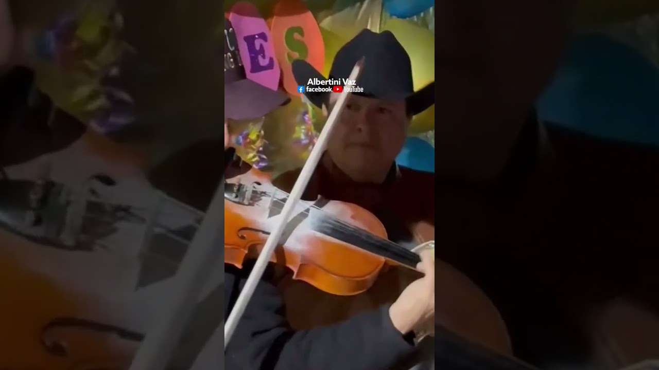 Huapangueros diferentes y cepillo, la nueva dinastía. El cielito lindo 