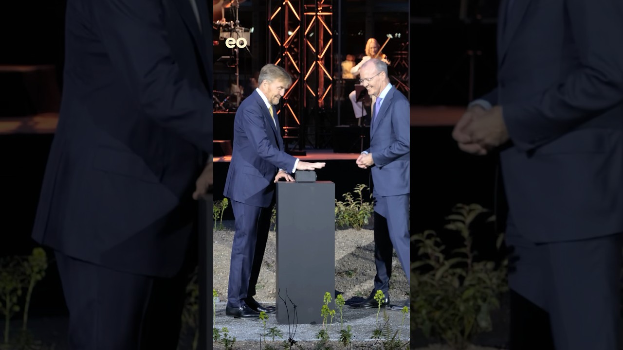 Koning Willem-Alexander opent De Nederlandsche Bank #blauwbloed #opening #willemalexander