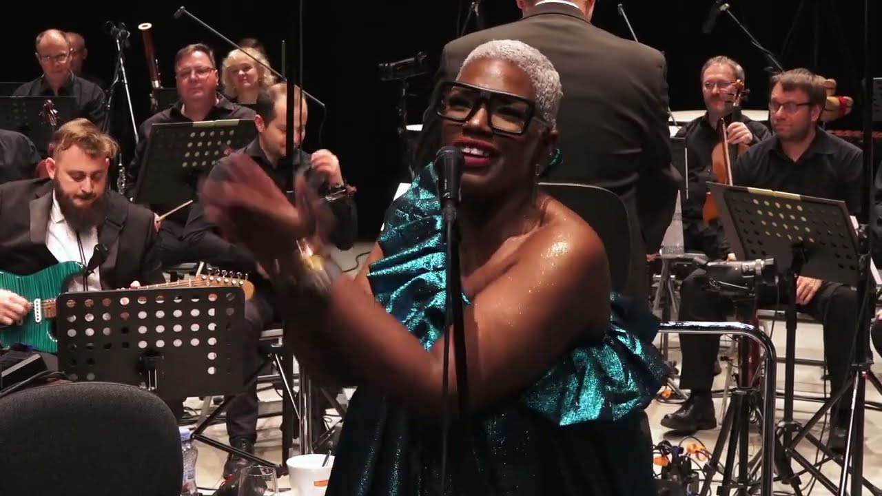 KENNEDY ADMINISTRATION + PRAGUE RADIO SYMPHONY ORCHESTRA Addicted 2 Addictions / Let's Party