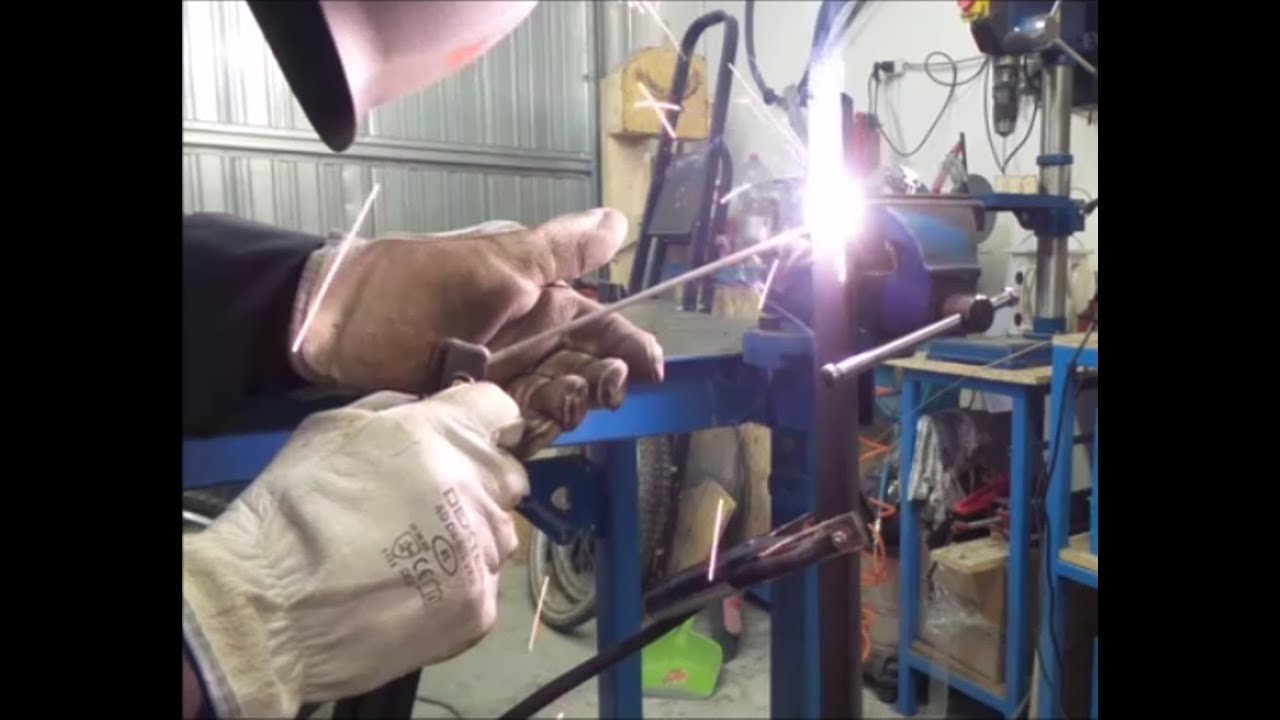 Come Saldare in verticale ad elettrodo Homemade Weld vertically with an electrode